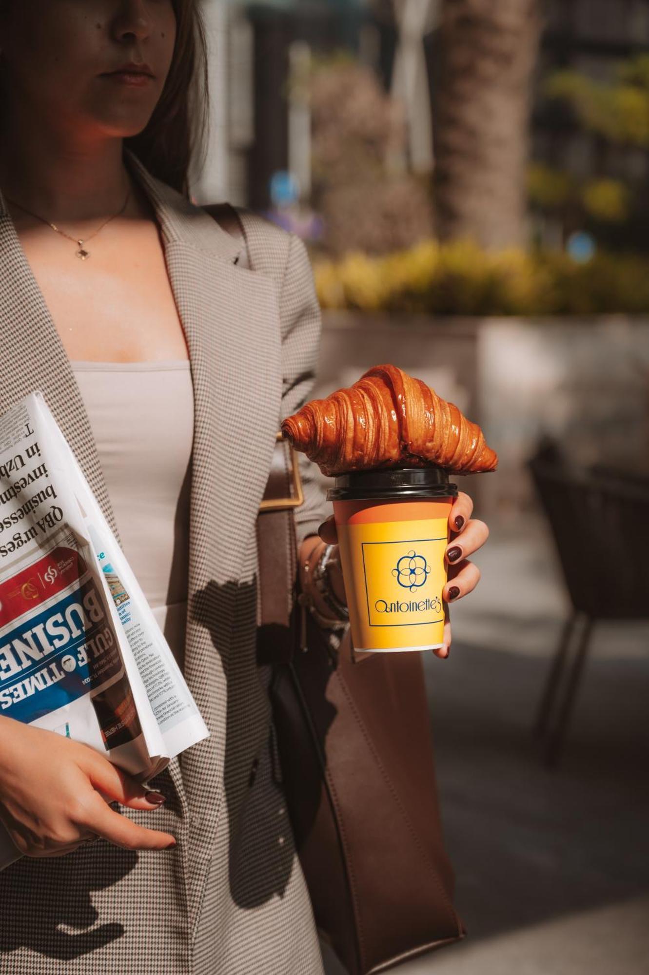 Dusit Doha Hotel Εξωτερικό φωτογραφία A croissant